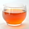 グラスに入った麦茶